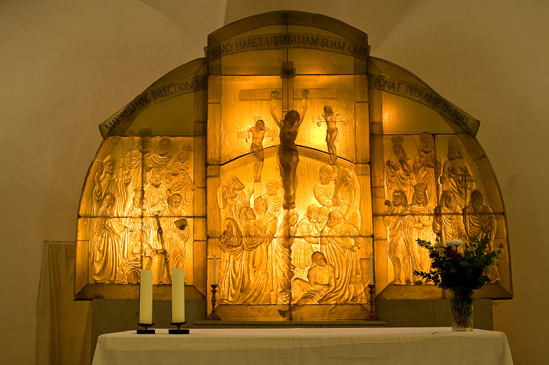Skleněný oltář detail.jpg